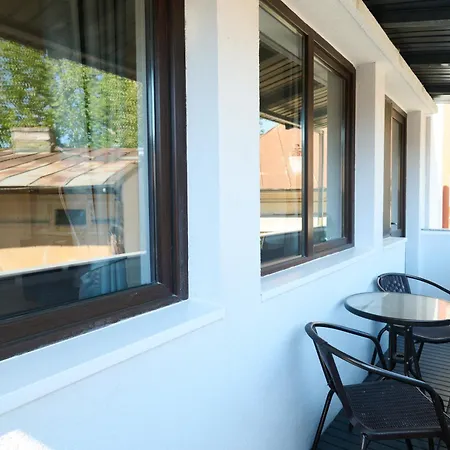 Old Town Retreat 7 Апартаменты