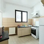 Old Town Retreat 7 *
