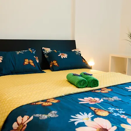 Old Town Retreat 7 *